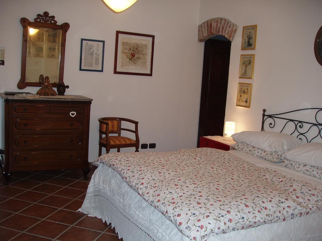 Cascina Nel Bosco Bed & Breakfast Moncucco Torinese Room photo